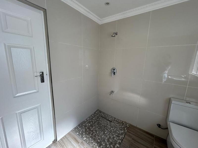 To Let 2 Bedroom Property for Rent in Wynberg Western Cape